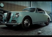 2004 Lancia Thesis wnetrze